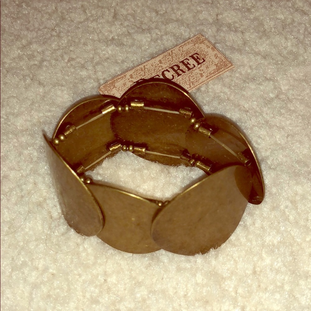 Metal plate bracelet
